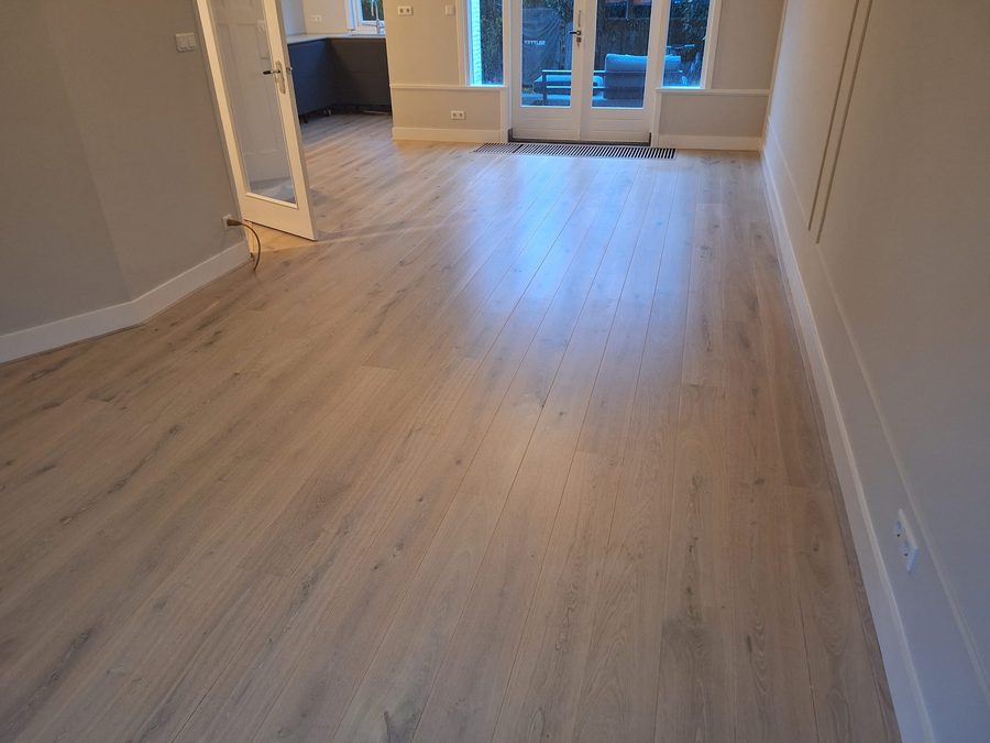 Eiken duoplankenvloer, wit geolied